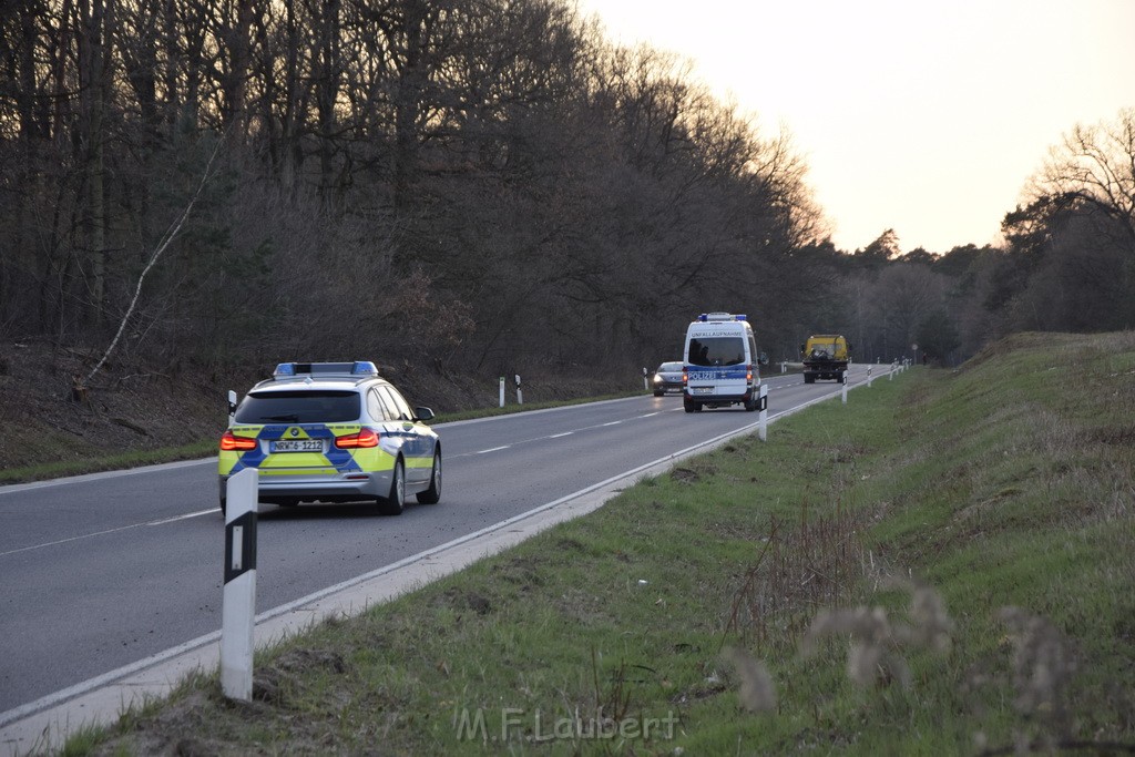 Schwerer VU Krad Fahrrad Koeln Porz Alte Koelnerstr P302.JPG - Miklos Laubert